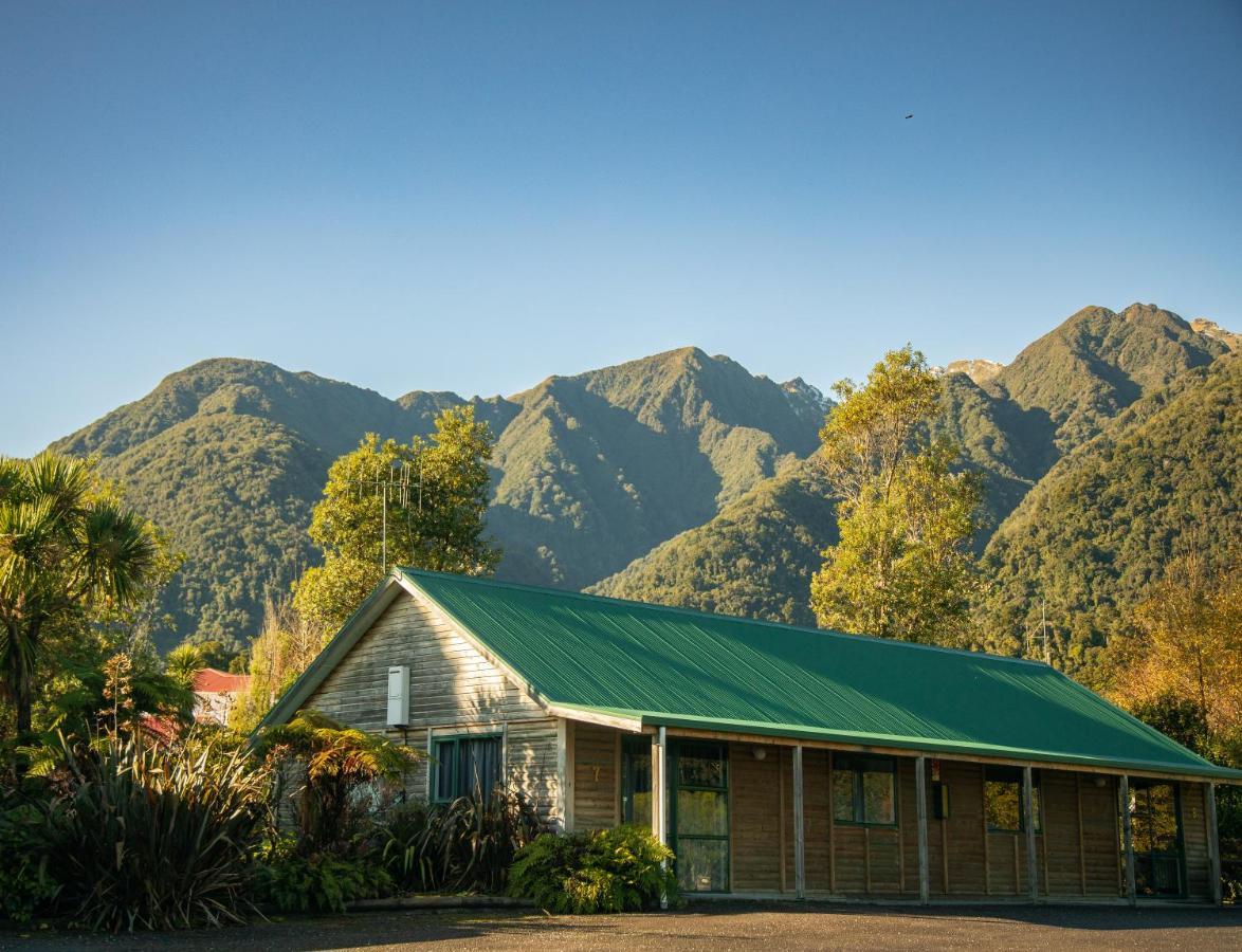 Rainforest Motel Fox Glacier Esterno foto