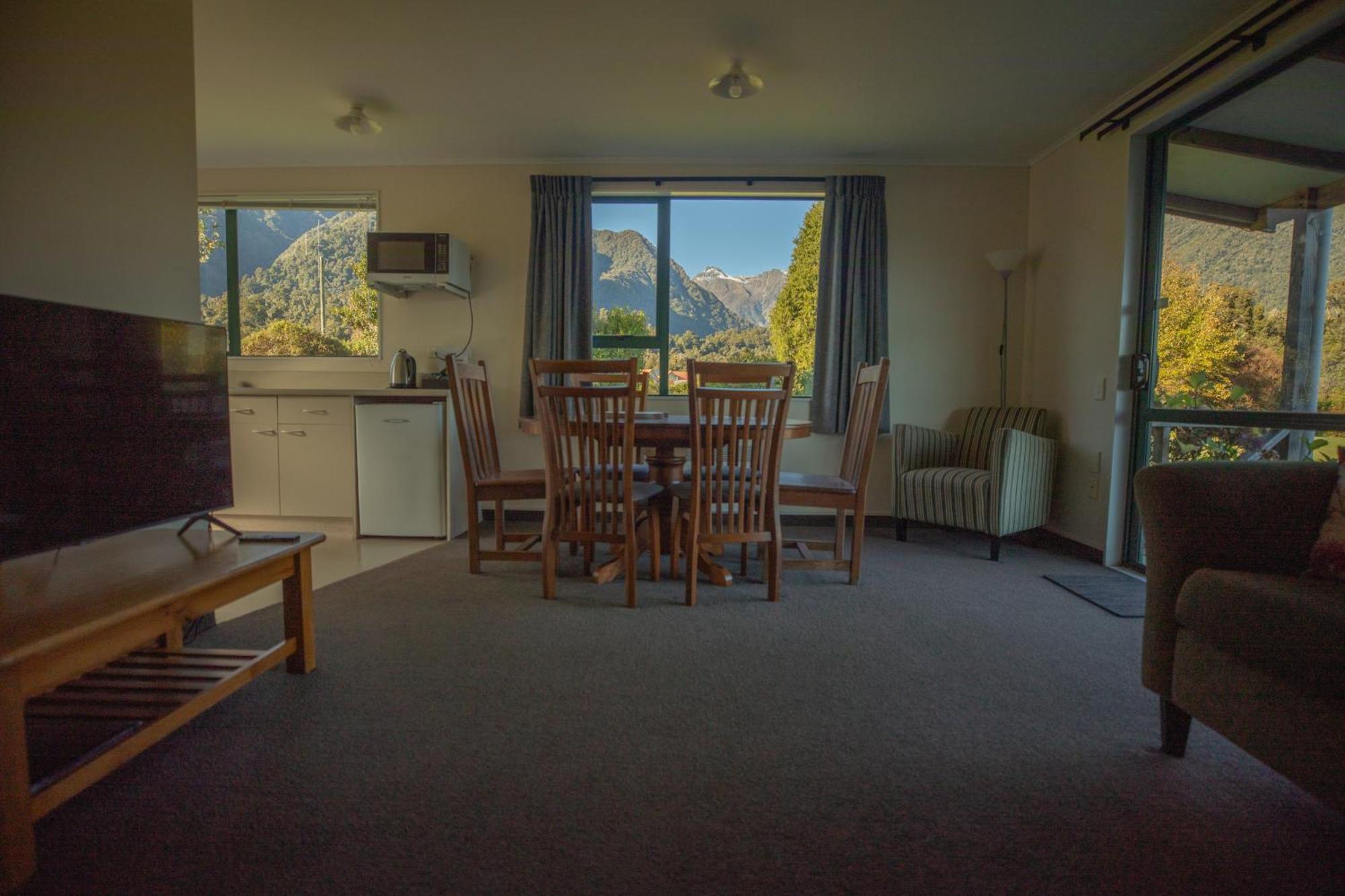 Rainforest Motel Fox Glacier Esterno foto