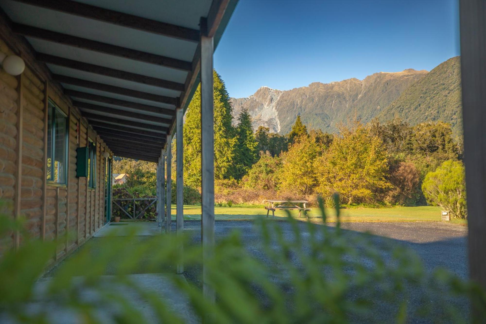 Rainforest Motel Fox Glacier Esterno foto